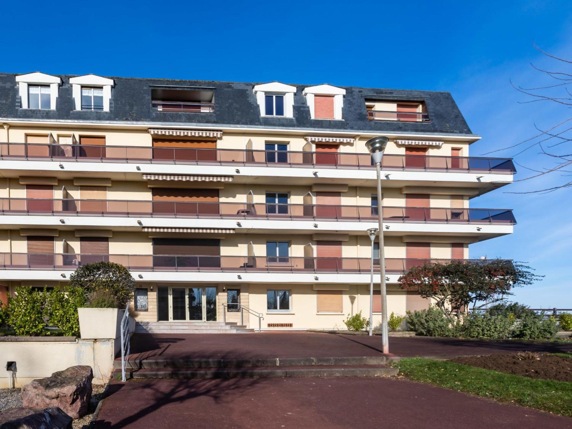 Apartment Les Caravelles-5 By Interhome Cabourg